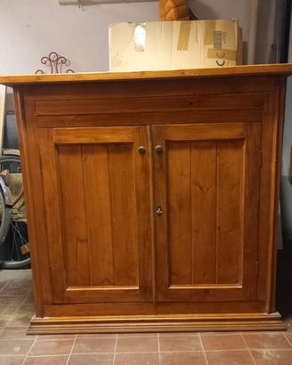 Mobile in legno