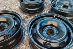 Cerchi da 15 Citroen C3 anche peugeot