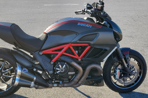 Ducati diavel carbon