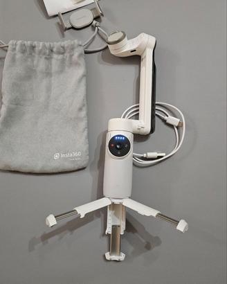 Stabilizzatore smartphone Insta360 Flow con AI
