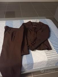 completo giacca e pantaloni