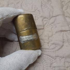 Accendino da collezione a benzina in ottone