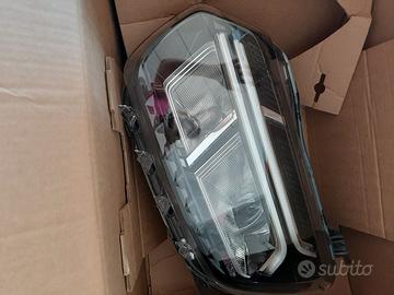 Proiettore ant dx e sx dacia duster