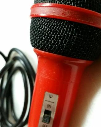 Microfono Dinamico Gold Sound DM835.