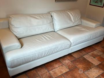 Divano letto con pouf