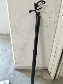 ammortizzatore destro portellone Volvo xc 40