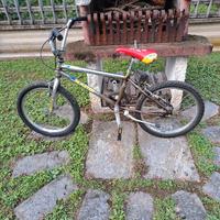 Bicicletta BMX