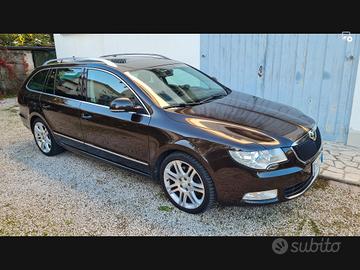 SKODA Superb 2.0 tdi 170cv DSG - 2012