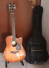chitarra acustica 