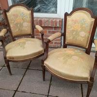 coppia antiche poltrone epoca Luigi XVI