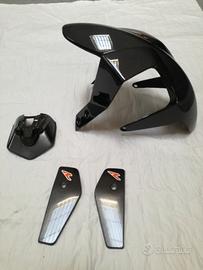 Ricambi in carbonio KTM Duke 690R 2017