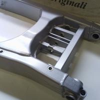 Ducati st2 st4 forcellone posteriore 37010211a