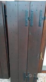 balconi e finestre in legno