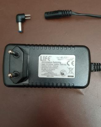 Alimentatore Switching 12Vdc, 2000mA