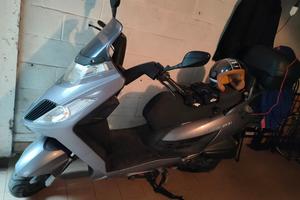Scooter Kymco 200