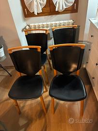Sedie in pelle nera