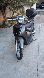 Aprilia Scarabeo 50