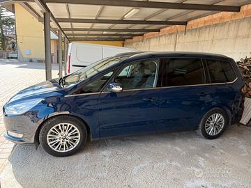 Ford Galaxy 7 posti