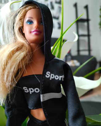 Barbie sport con tuta