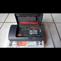 Voltmetro misuratore di tensione 