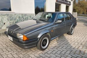 Alfa Romeo 75 2.0 Twin Spark
