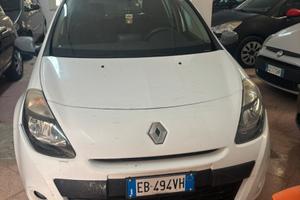 Renault clio 2010