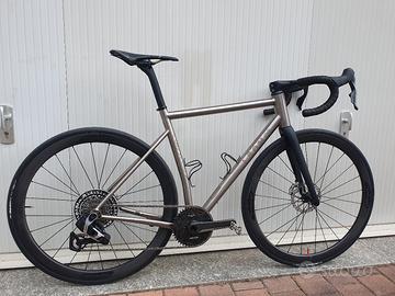 LEON GENUS titanio tg.M  SRAM RED 13 - SENZA RUOTE