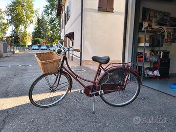 bici da donna Vintage con cestino in vimini 
