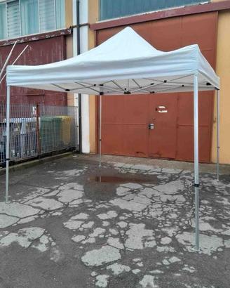 GAZEBO RICHIUDIBILE 3X3 USATO