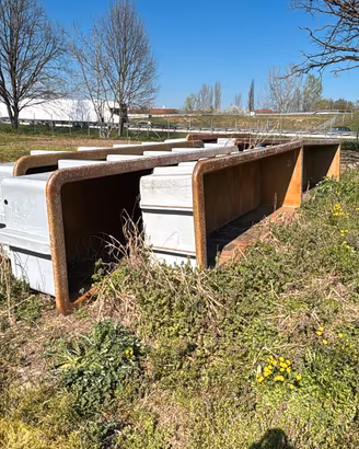piscina laghetto vasca vetroresina 