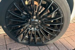 Cerchi in lega 18 Pollici con gomme