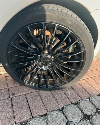 Cerchi in lega 18 Pollici con gomme