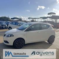 LANCIA Ypsilon HYBRID GOLD FIREFLY 1.0cc 70cv AZ