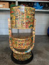 Mobiletto decoupage fumetti