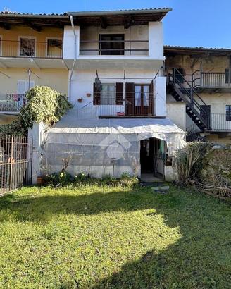 CASA SEMINDIPENDENTE A VIALFRÈ