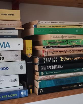 libri e fumetti vari, chiedimi info e foto