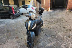 BEVERLY 300