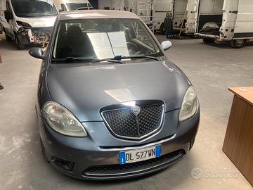Lancia Y serie 2