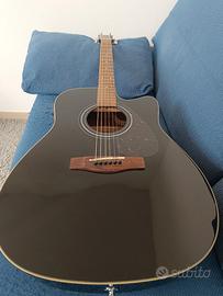 Chitarra elettroacustica Yamaha fx370c