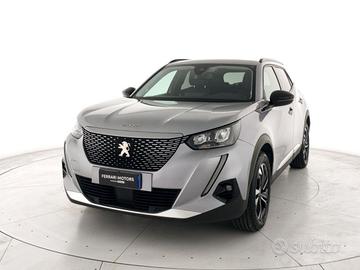 PEUGEOT e-2008 Allure Pack 100kW
