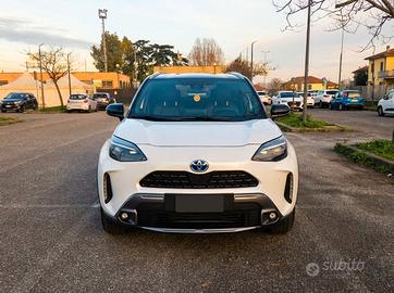 **Toyota Yaris Cross Adventure| Tech Pack|Pedane**
