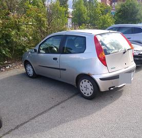 FIAT PUNTO 1.9 DIESEL tolgo per Cambio auto