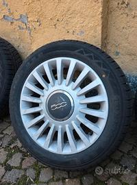 Cerchi in lega Fiat 500 e gomme

M+S