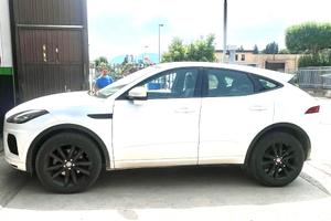 Auto Jaguar e pace