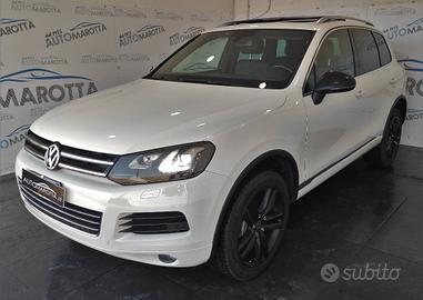Volkswagen Touareg 3.0 V6 tdi Executive TETTO! FAR