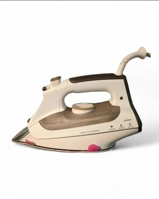 Ferro da stiro nuovo