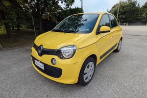 Renault Twingo ZEN 1.0 benzina adatta a neopatenta