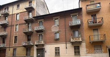 2 LOCALI A TORINO