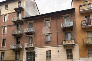 2 LOCALI A TORINO
