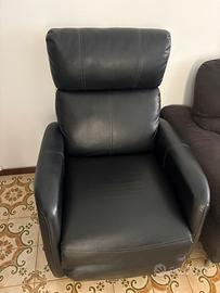 Poltrona relax reclinabile con poggia piedi